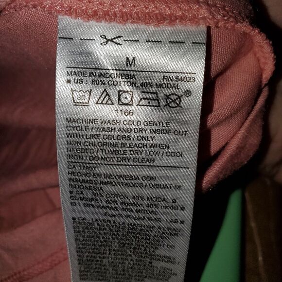Old navy poet sleeve to antique coral tee size medium - Picture 7 of 8